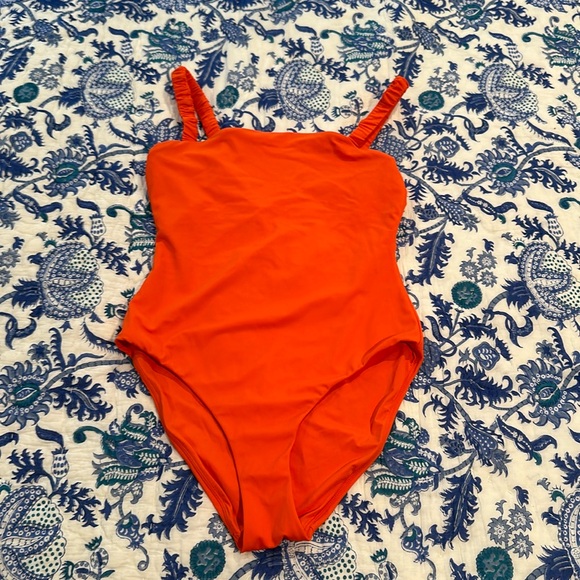 Andie Swim one piece bathing suit - Picture 1 of 8